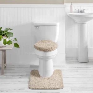 Basic Bathroom Rug Set: 20" x 32" and Cover Set